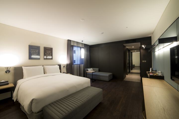 Room 22 of 78
