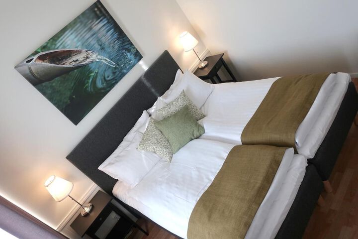 Room 13 of 49