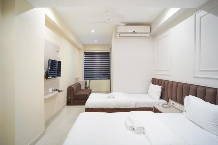Room 3 of 24