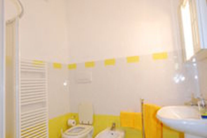 Room 2 of 24