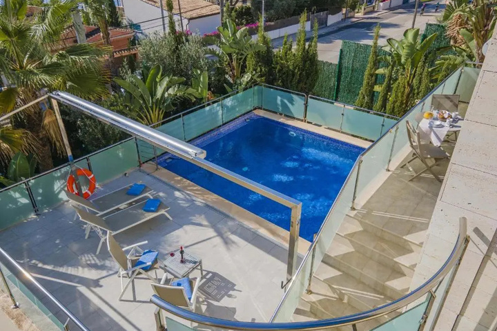 Pool 17 of 23