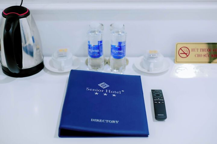 Room 6 of 28