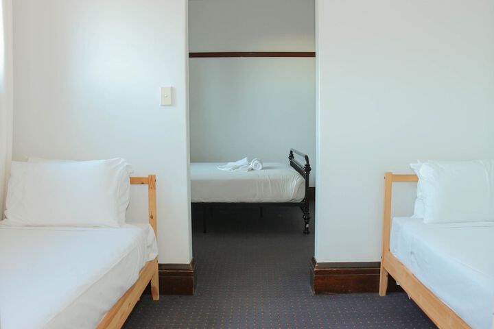 Room 75 of 192