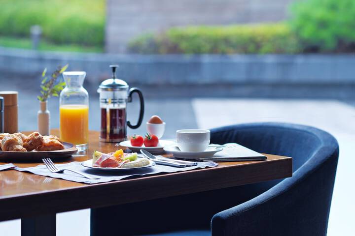 Breakfast/Coffee Service 109 of 147