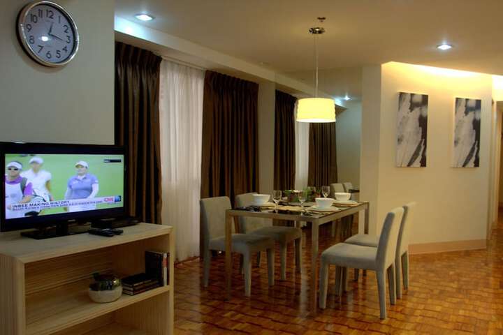 Room 16 of 44
