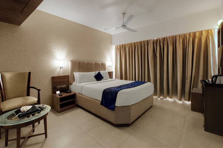 Room 10 of 36