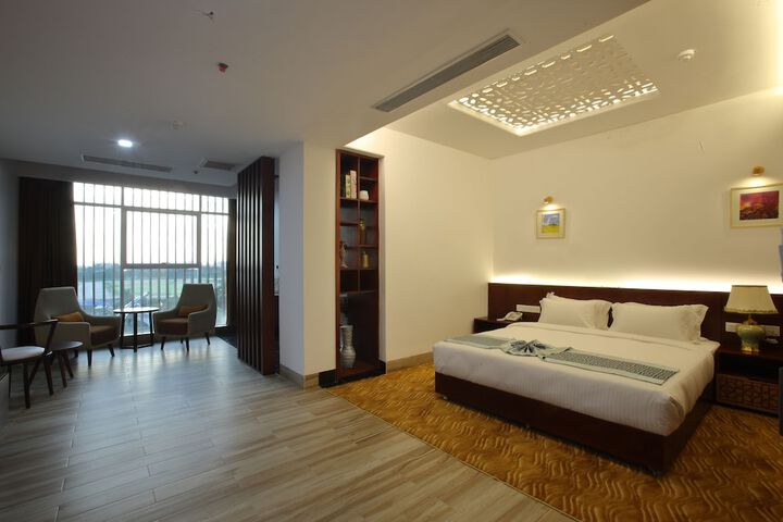 Room 47 of 89