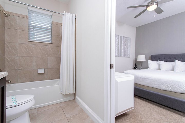 Room 27 of 53
