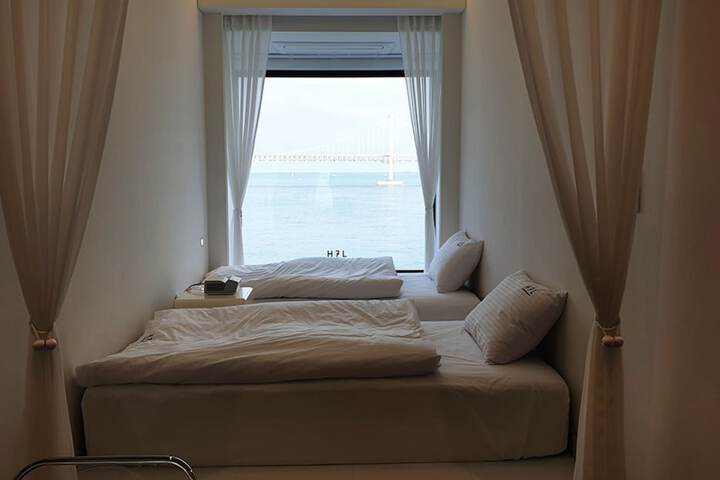 Room 46 of 72