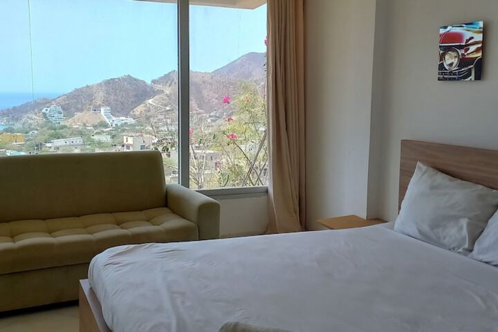 Room 4 of 19