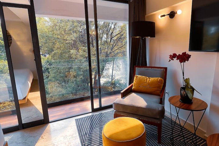 Room 15 of 29