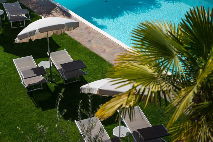 Pool 39 of 68