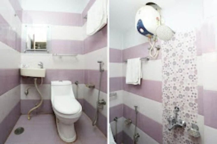 Room 10 of 15