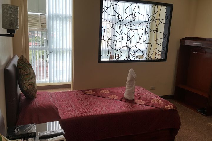 Room 15 of 105