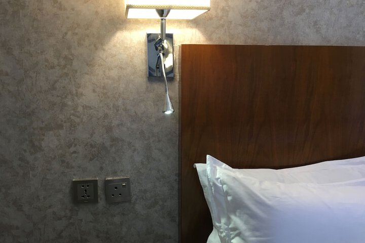 Room 9 of 49