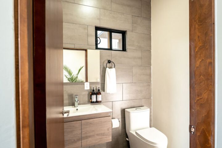 Room 14 of 22
