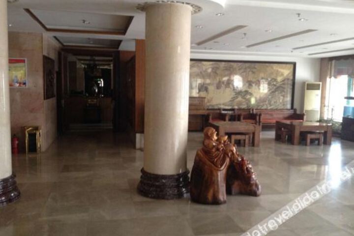 Hotel Interior 17 of 28