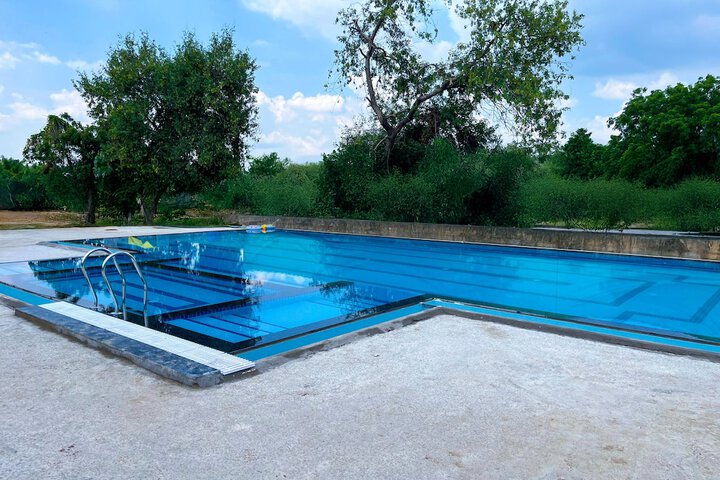 Pool 50 of 88