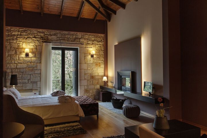Room 4 of 56