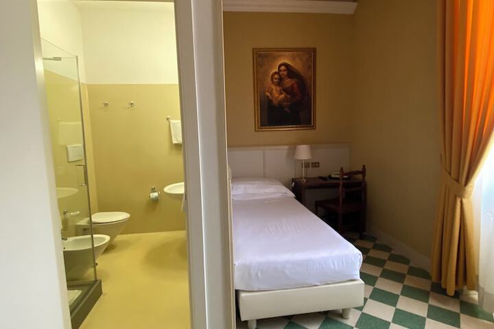 Room 71 of 180