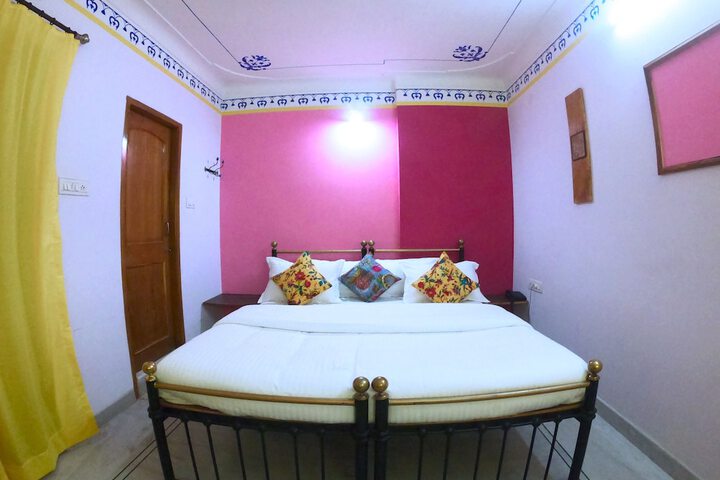 Room 17 of 56