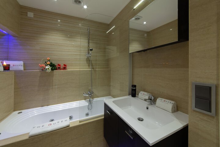 Room 513 of 645