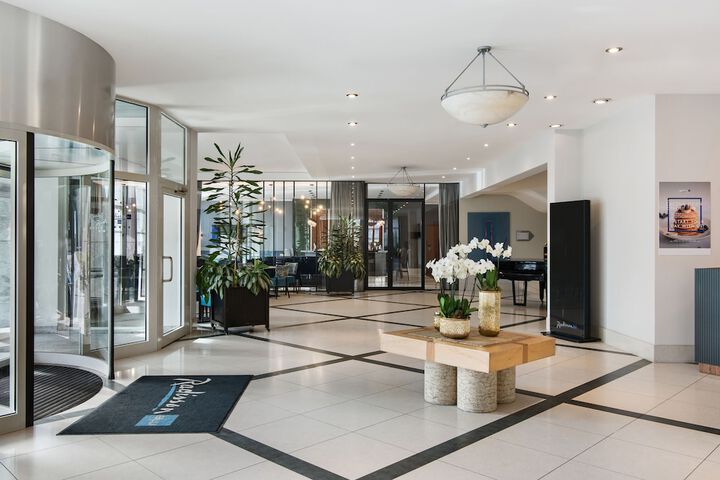 Hotel Lobby