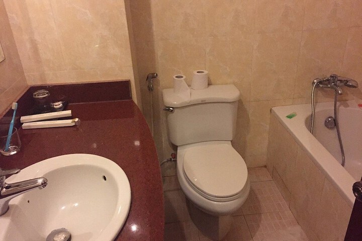 Room 15 of 22
