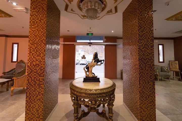 Guest Lobby