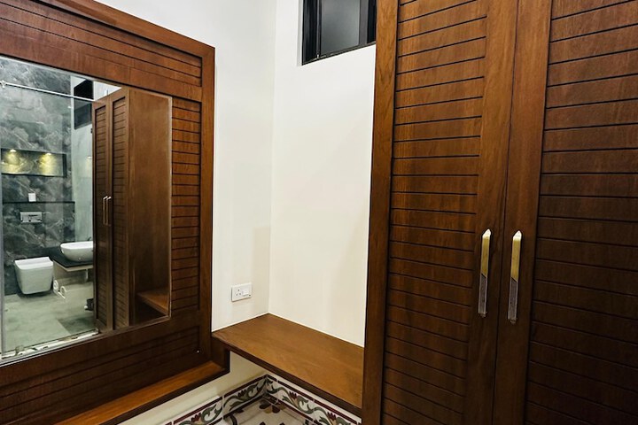 Room 19 of 71