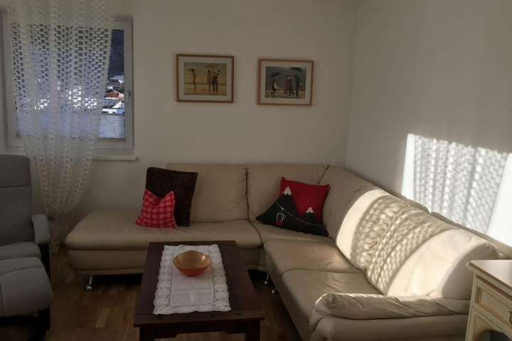 Room 4 of 21