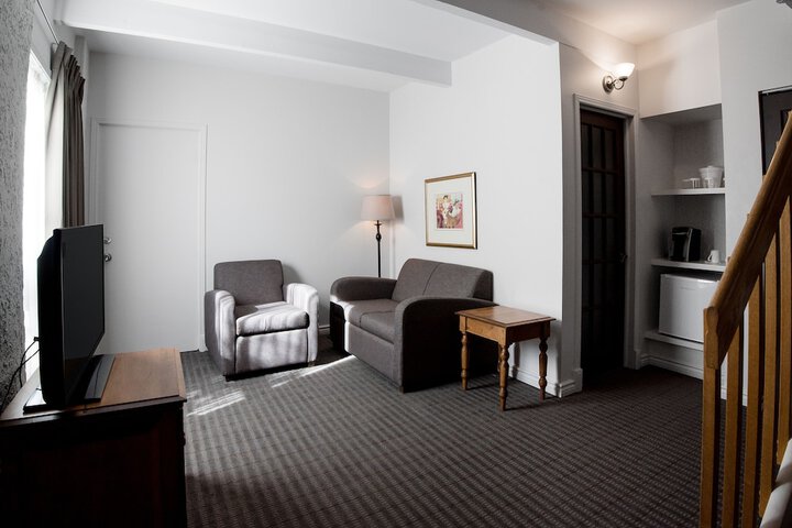 Standard Room, King or Two Doubles (3 of 12)