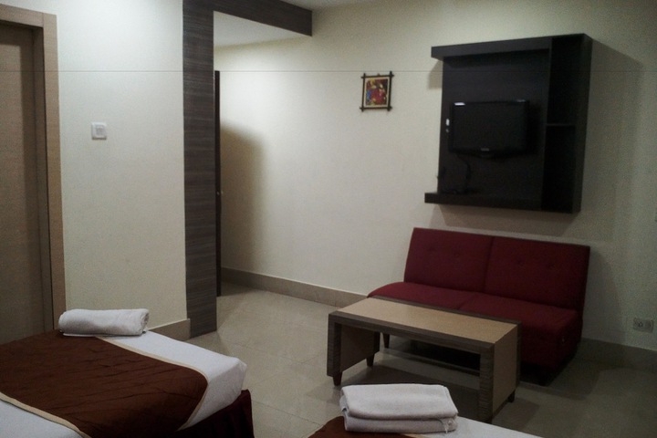 Room 27 of 70