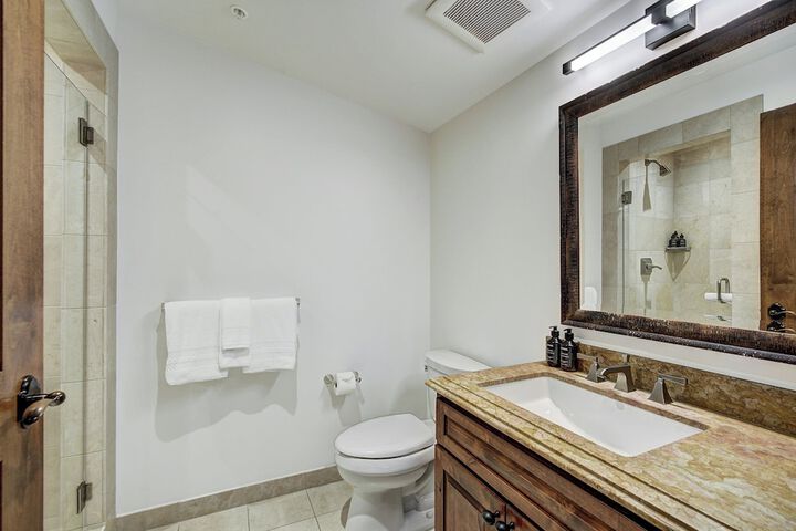 Room 460 of 569