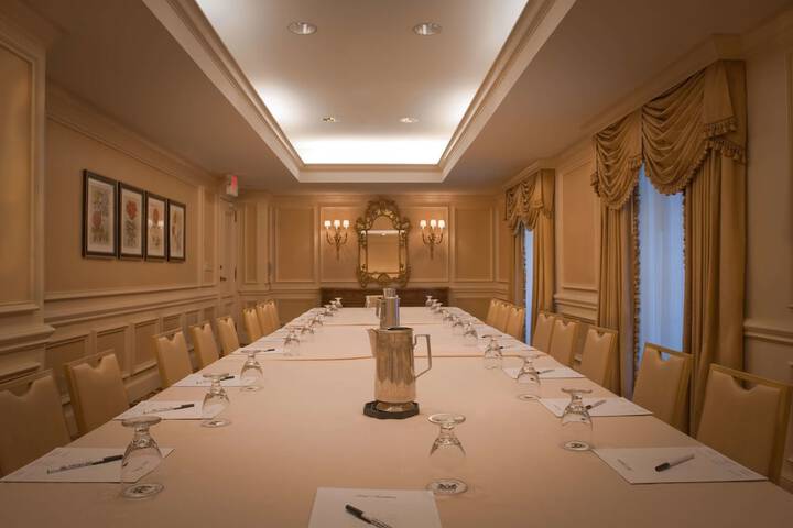 Meeting facility