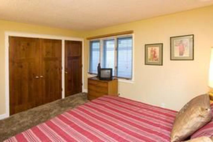 Room 7 of 20