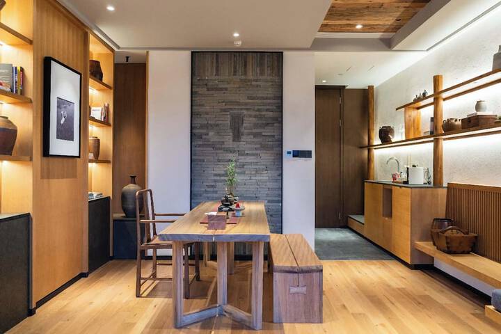 Room 40 of 127