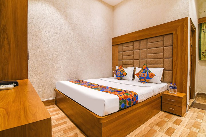Room 18 of 38