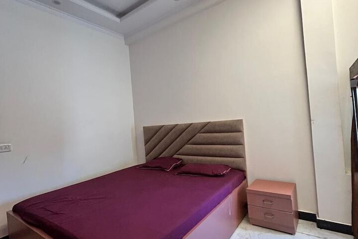 Room 5 of 31