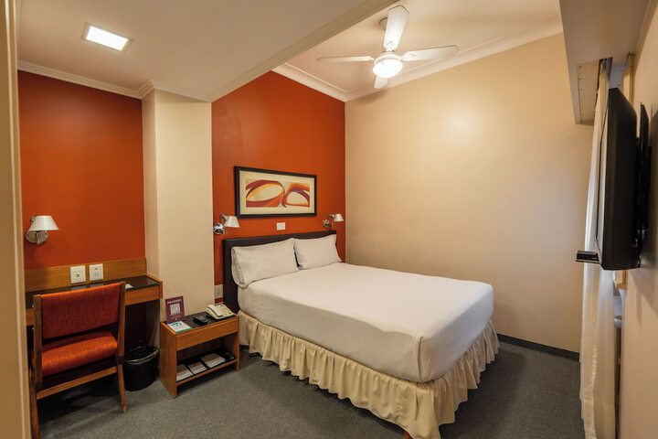 Room 11 of 44