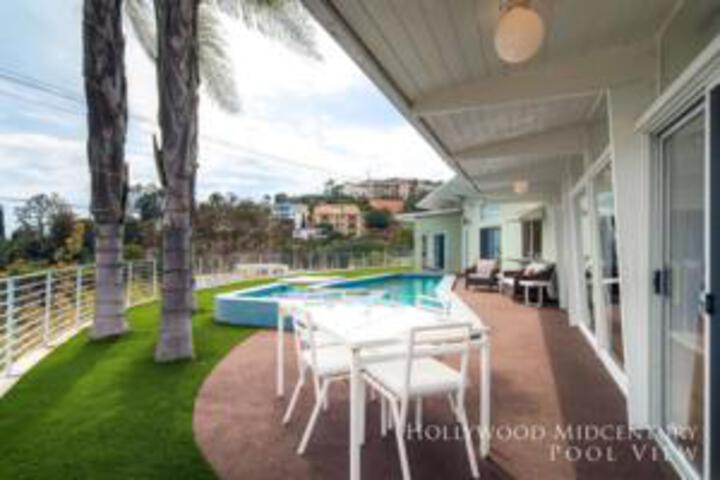 Photo of 1047 - Hollywood Mid-Century Pool View