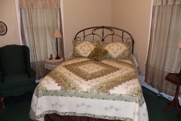 Room 21 of 32