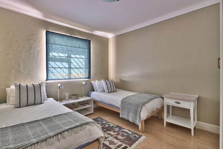 Room 12 of 132