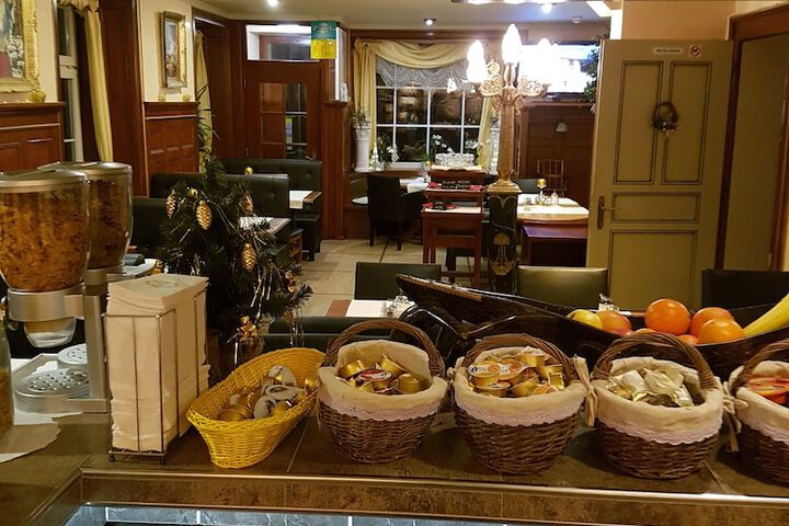 Dining 237 of 266
