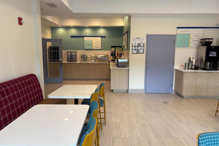 Breakfast area
