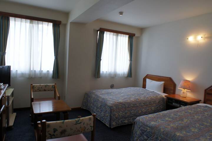 Room 5 of 45