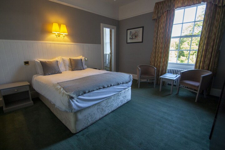 Room 44 of 70