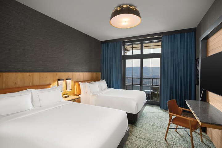 Room 18 of 223