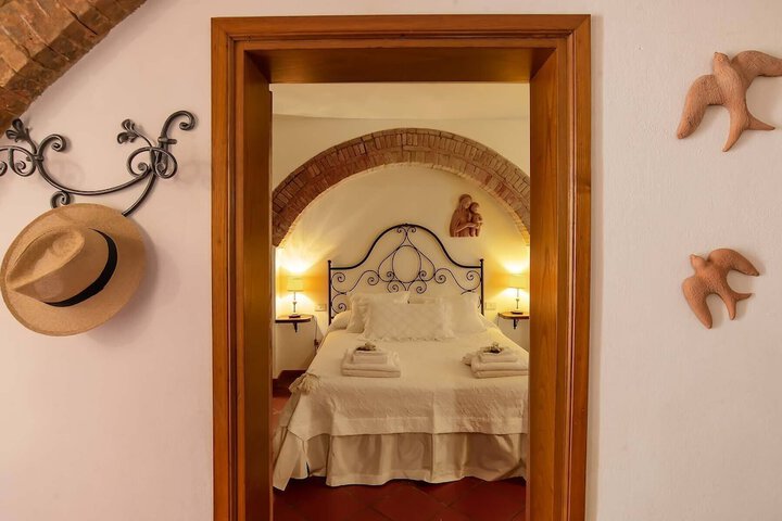 Room 10 of 82