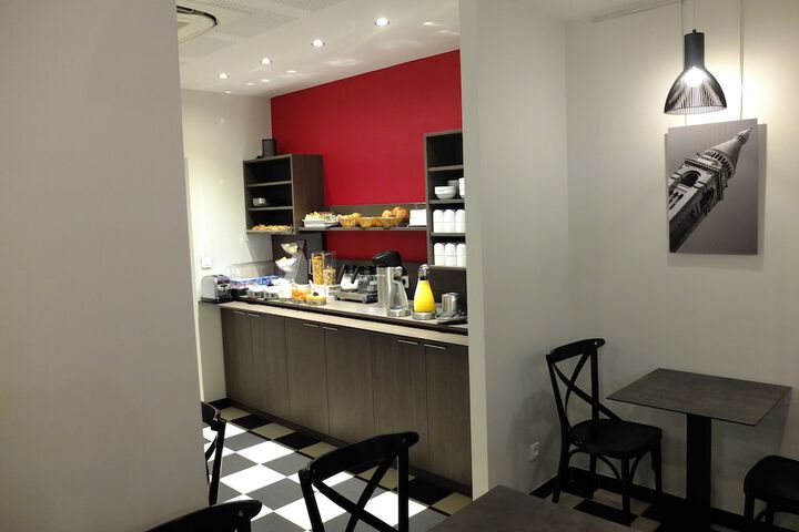 Breakfast area